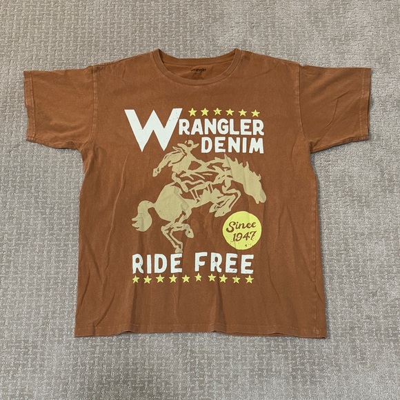 Wrangler Tops - Wrangler Tan Graphic Tee with Horse Design